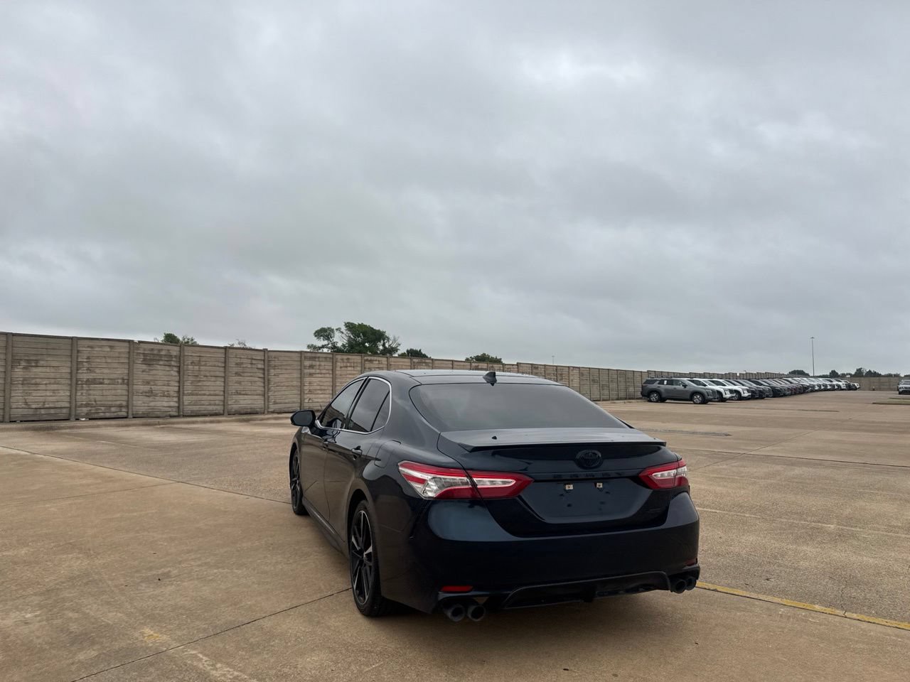 Used 2020 Toyota Camry XSE FWD image 19