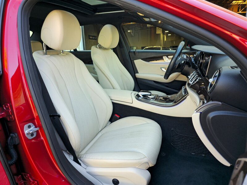 Used 2019 Mercedes-Benz E 300 w/ Premium 1 Package image 24