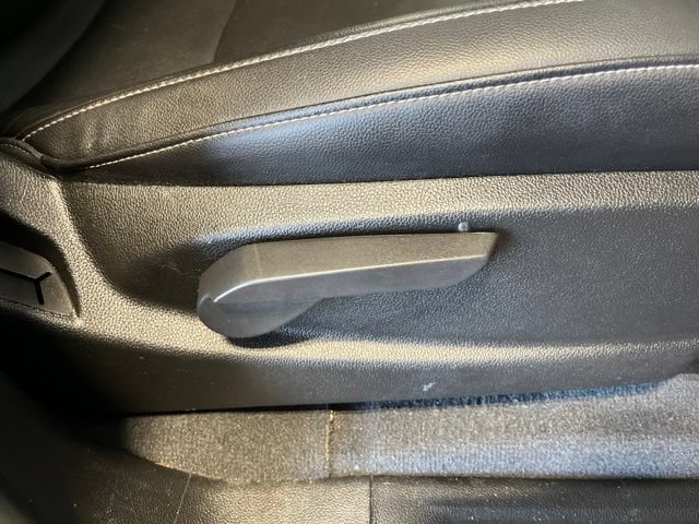 Used 2022 GMC Canyon Elevation w/ Elevation Premium Package RWD image 19