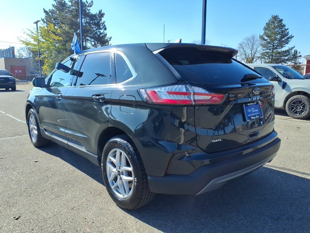 Certified 2024 Ford Edge SEL w/ Convenience Package AWD/4WD image 8