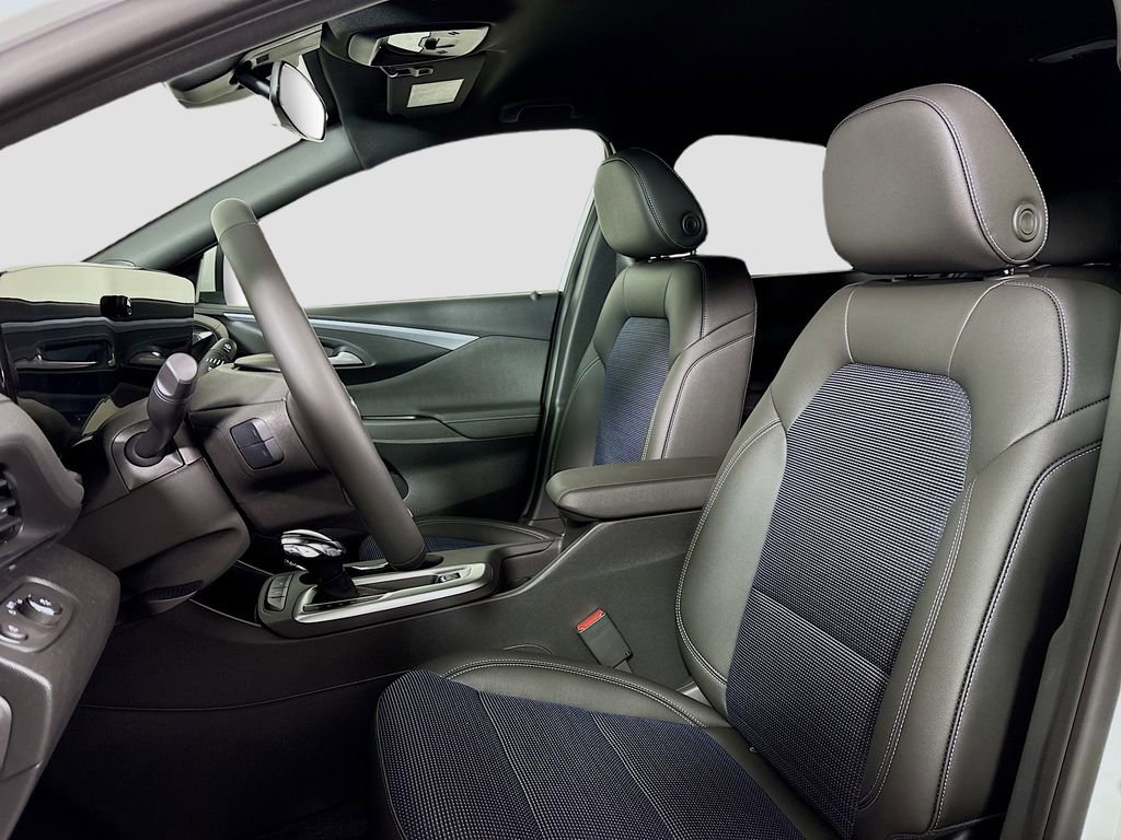 New 2026 Buick Envista Sport Touring w/ Convenience I Package FWD image 20