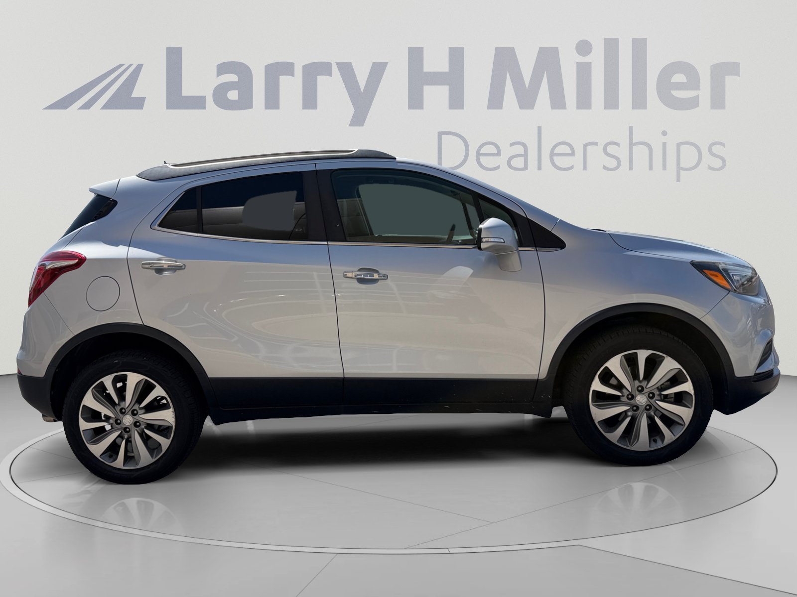 Used 2017 Buick Encore Preferred AWD/4WD image 6
