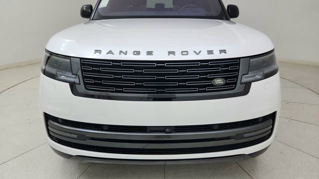 Used 2023 Land Rover Range Rover SE image 8