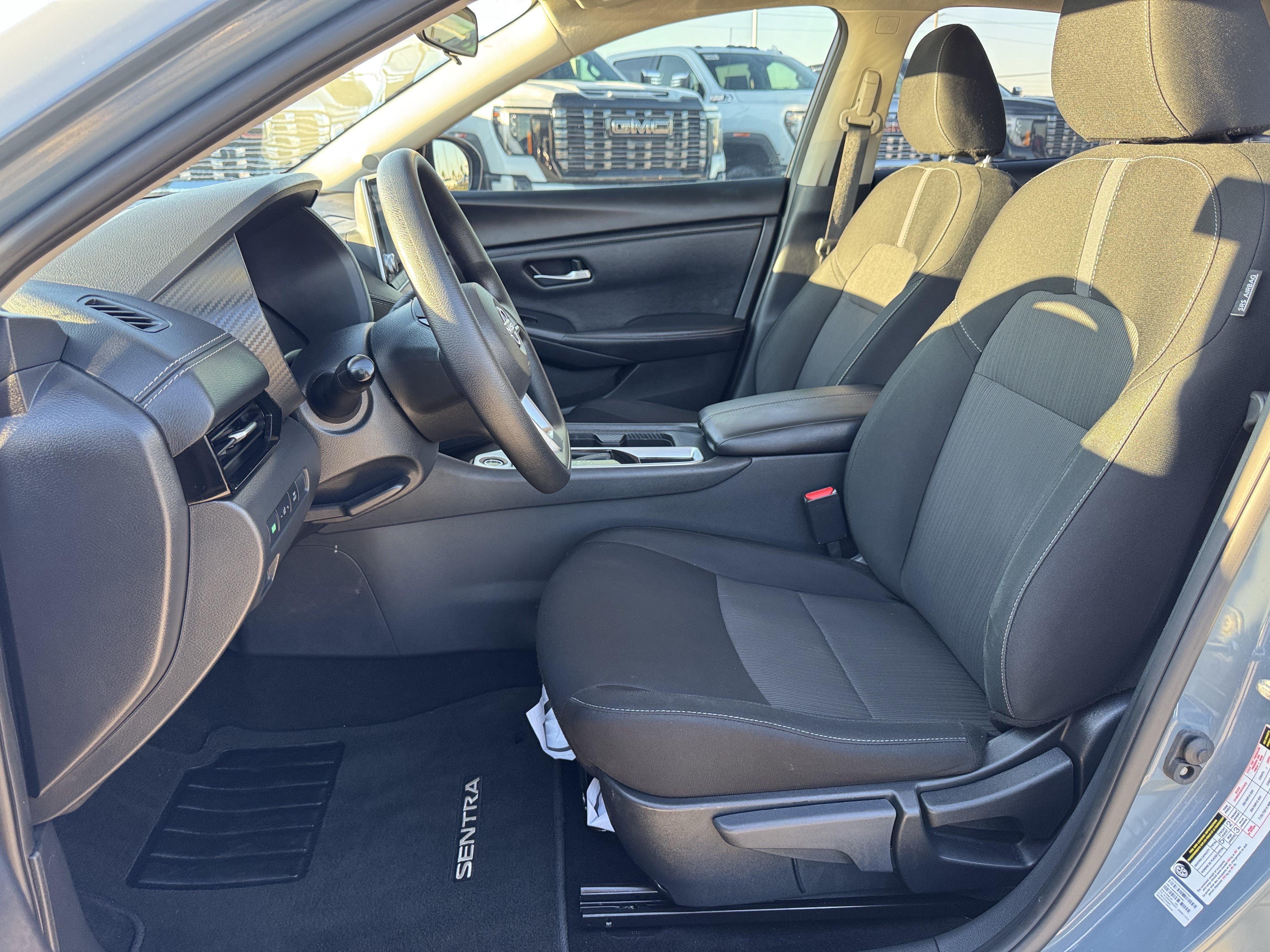 Used 2025 Nissan Sentra SV w/ Trunk Package FWD image 22