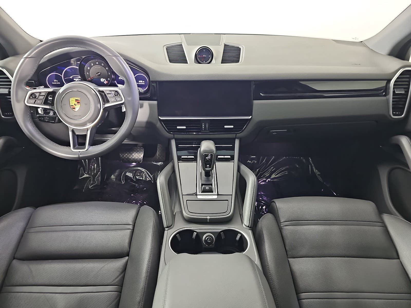 Used 2023 Porsche Cayenne Platinum Edition AWD/4WD image 11