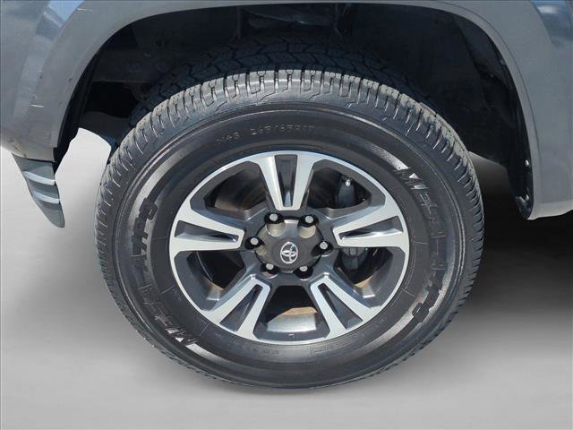 Used 2017 Toyota Tacoma TRD Sport RWD image 24