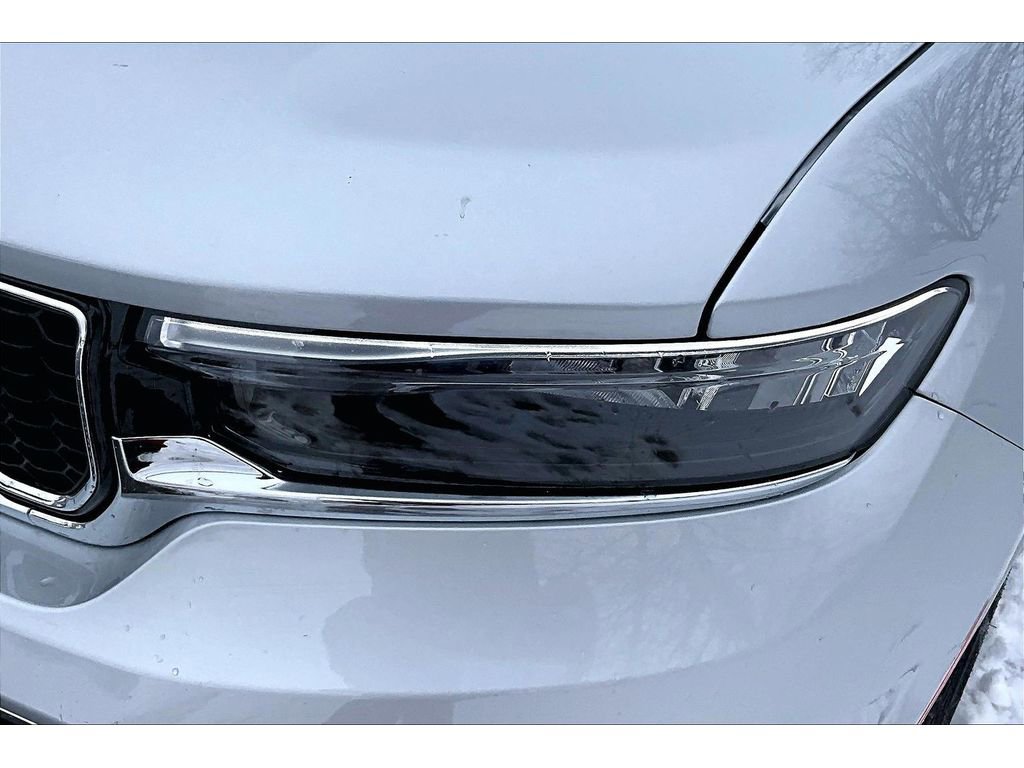 Certified 2025 Jeep Grand Cherokee Overland w/ Luxury Tech Group IV image 33