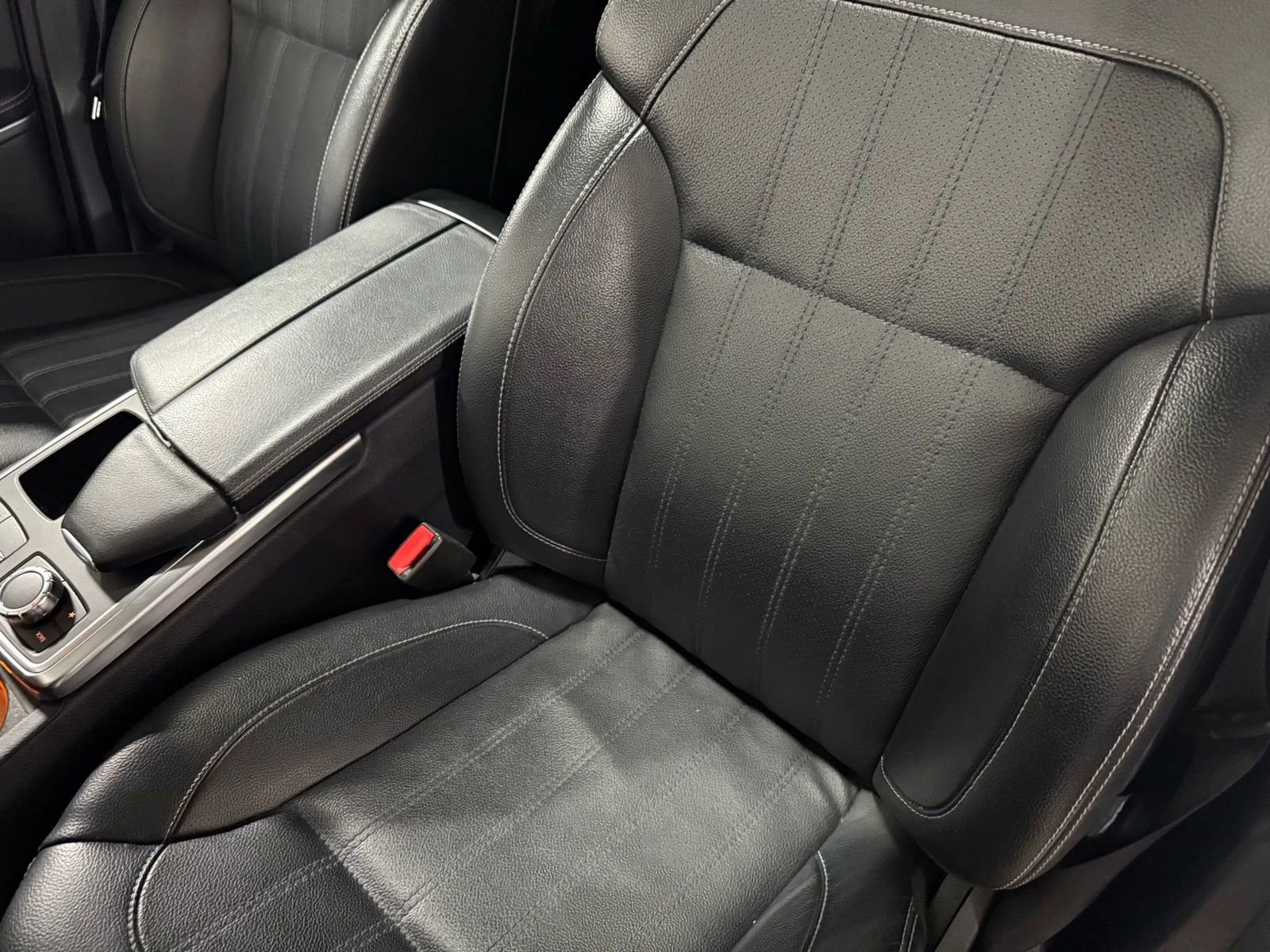 Used 2014 Mercedes-Benz GL 450 4MATIC image 17