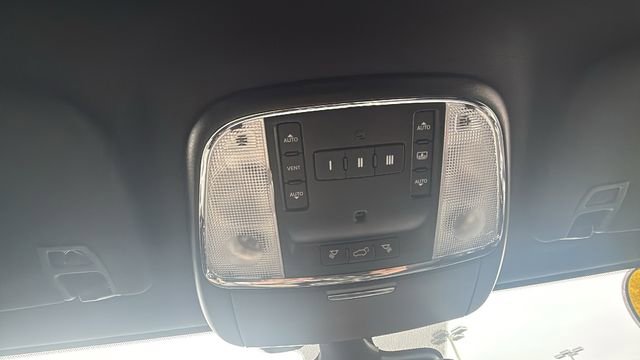 Used 2020 Jeep Grand Cherokee High Altitude image 22