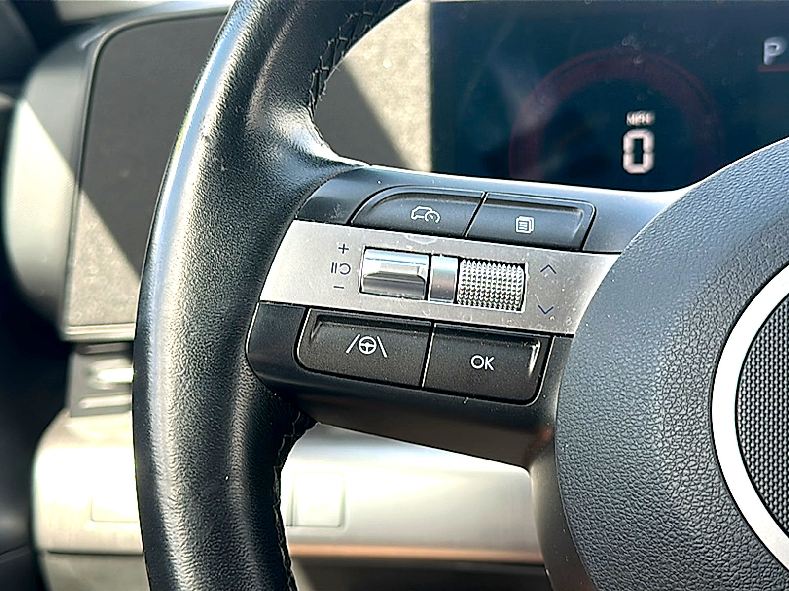 Used 2025 Hyundai Kona SEL AWD/4WD image 30