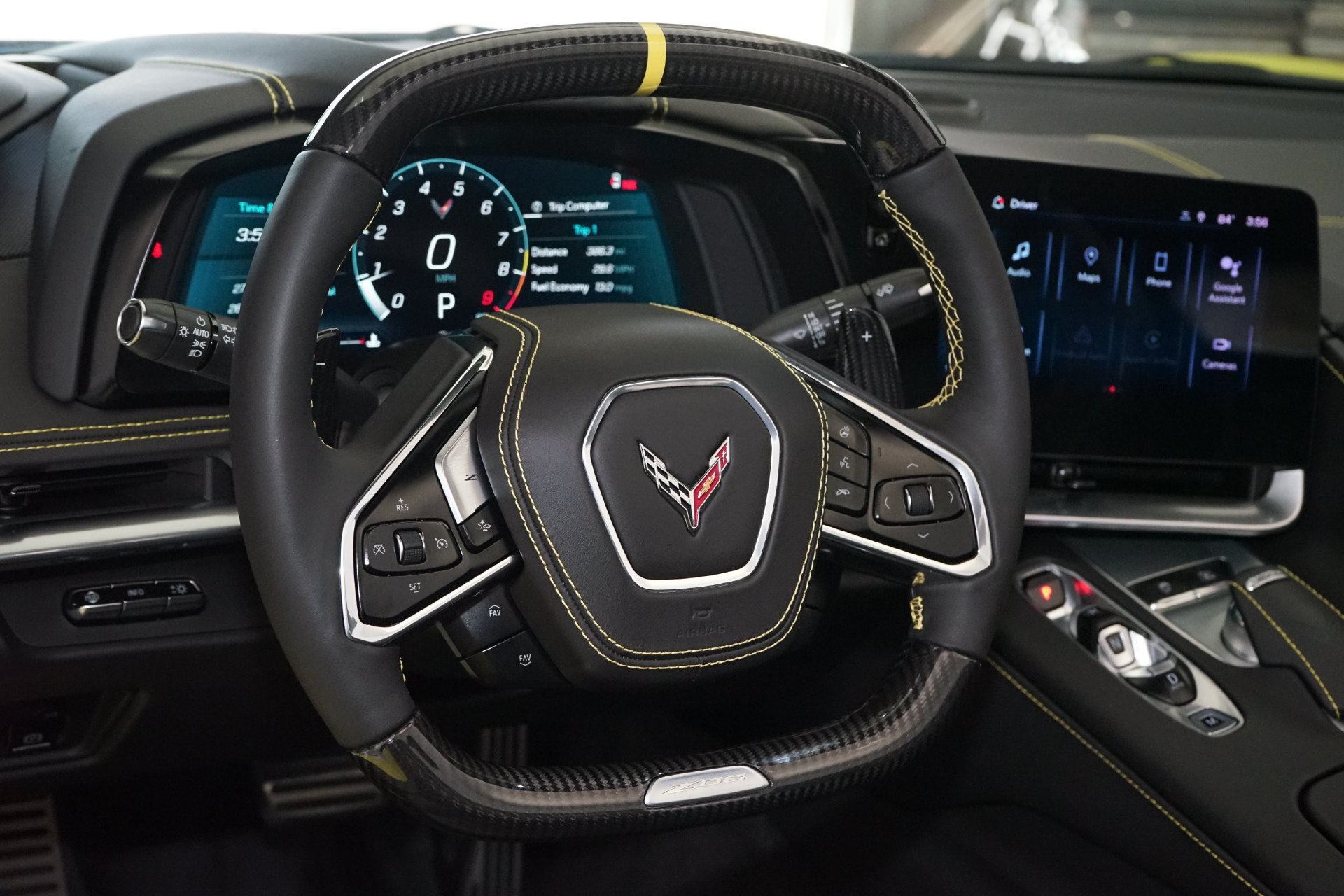 Used 2024 Chevrolet Corvette Z06 RWD image 11