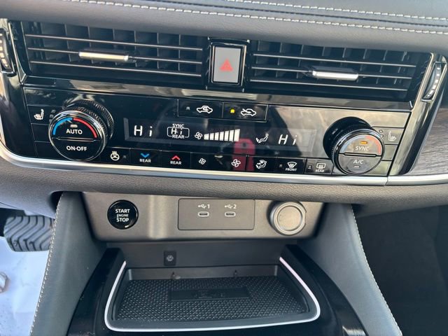 New 2026 Nissan Rogue Platinum w/ Tech Package AWD/4WD image 12