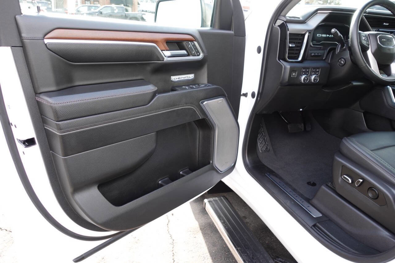 Used 2023 GMC Sierra 1500 Denali w/ Denali Reserve Package AWD/4WD image 18