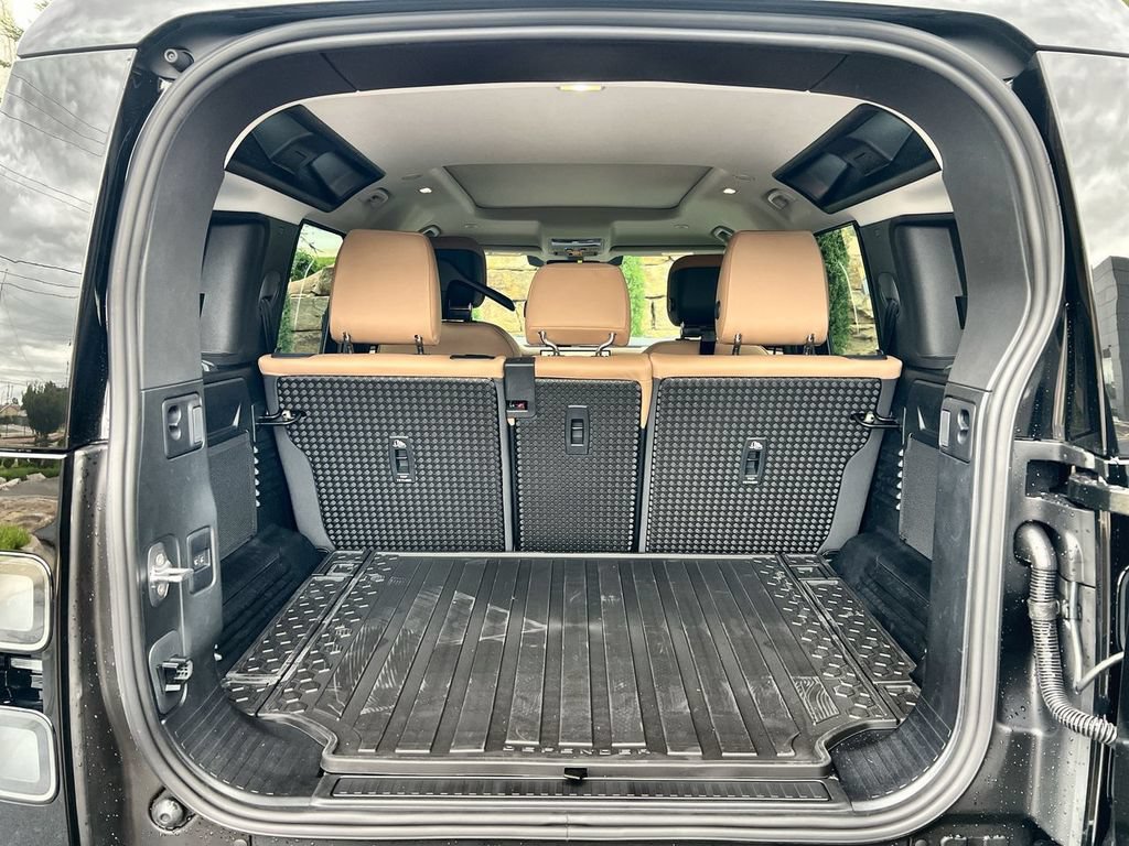 New 2026 Land Rover Defender 110 S AWD/4WD image 18