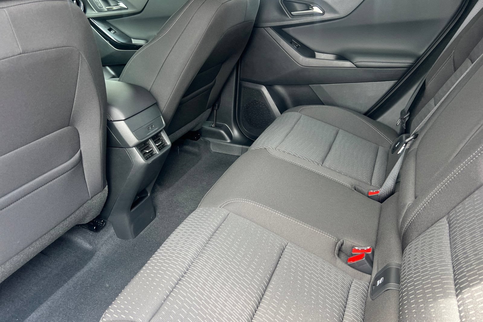 New 2026 Chevrolet Equinox LT w/ Safety and Technology Package AWD/4WD image 9