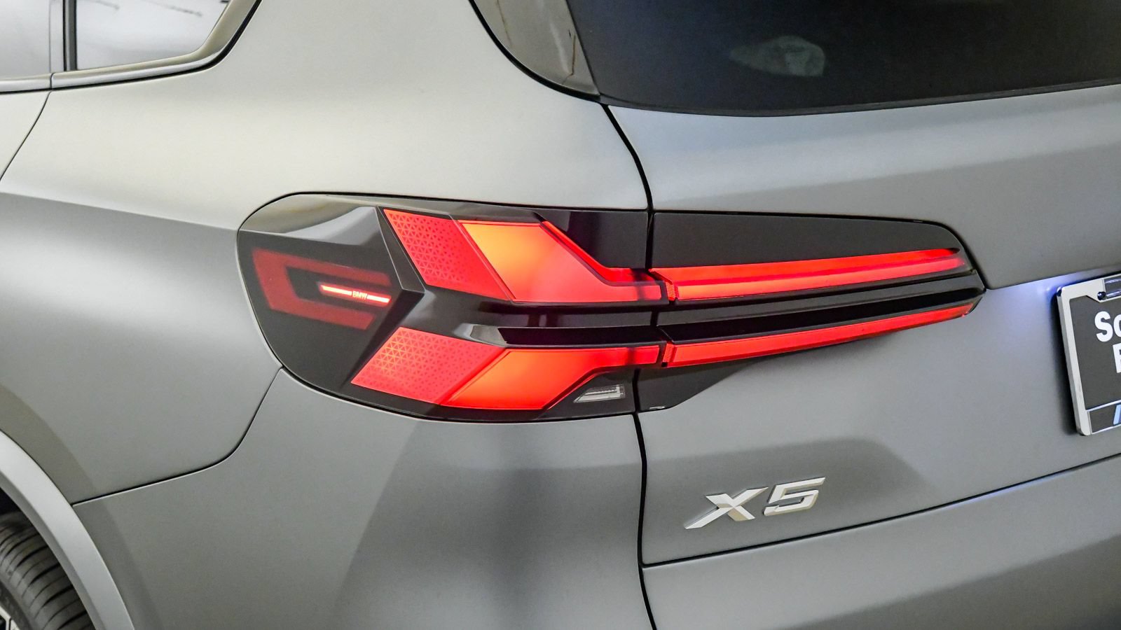 New 2026 BMW X5 xDrive50e AWD/4WD image 12