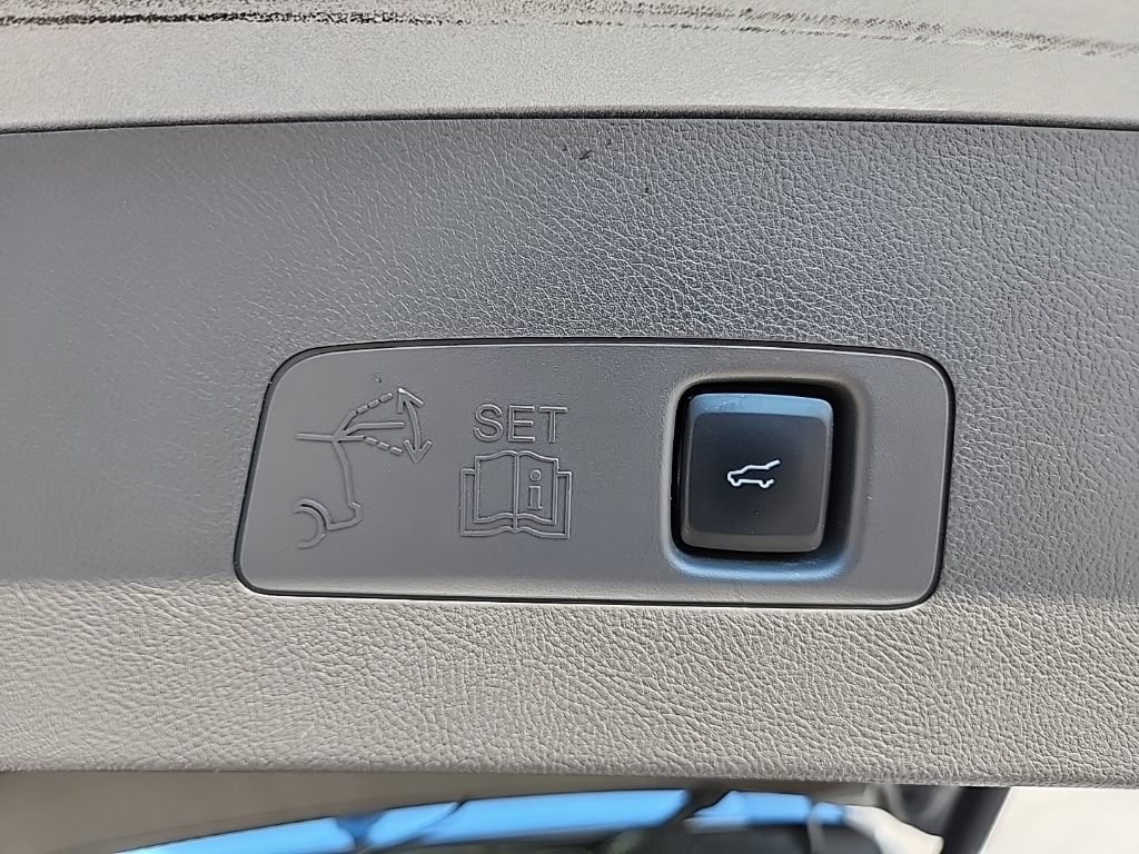 Used 2022 Lincoln Corsair FWD image 7