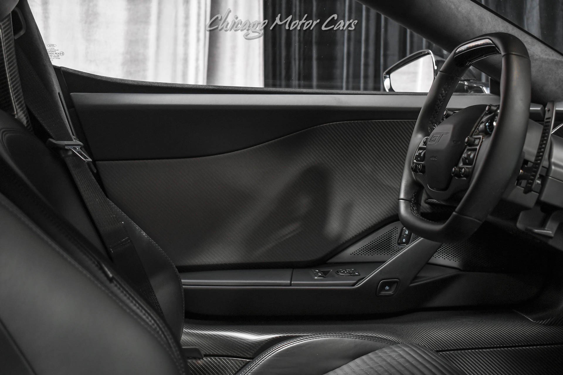 Used 2021 Ford GT RWD image 21