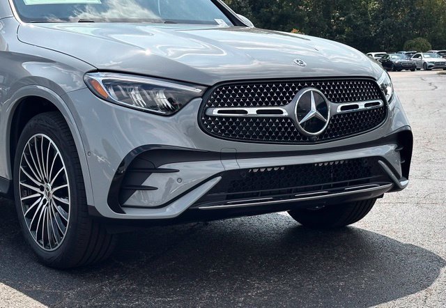 New 2027 Mercedes-Benz GLC 300 4MATIC image 2