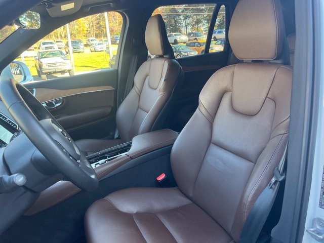 Used 2024 Volvo XC90 B6 Plus AWD/4WD image 11
