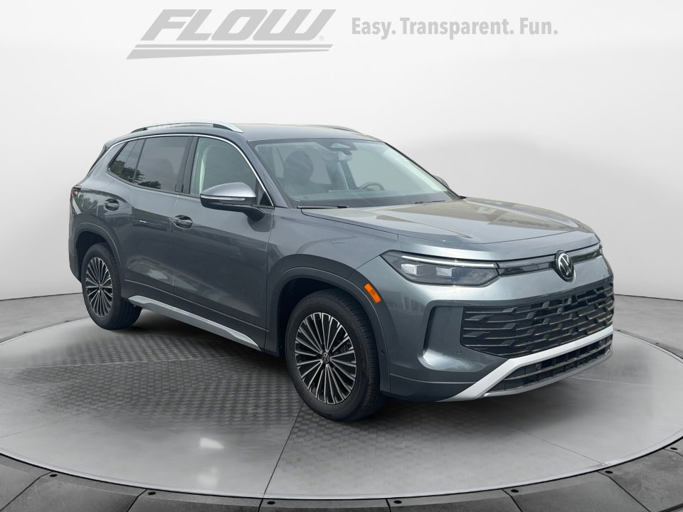 New 2026 Volkswagen Tiguan S FWD image 1