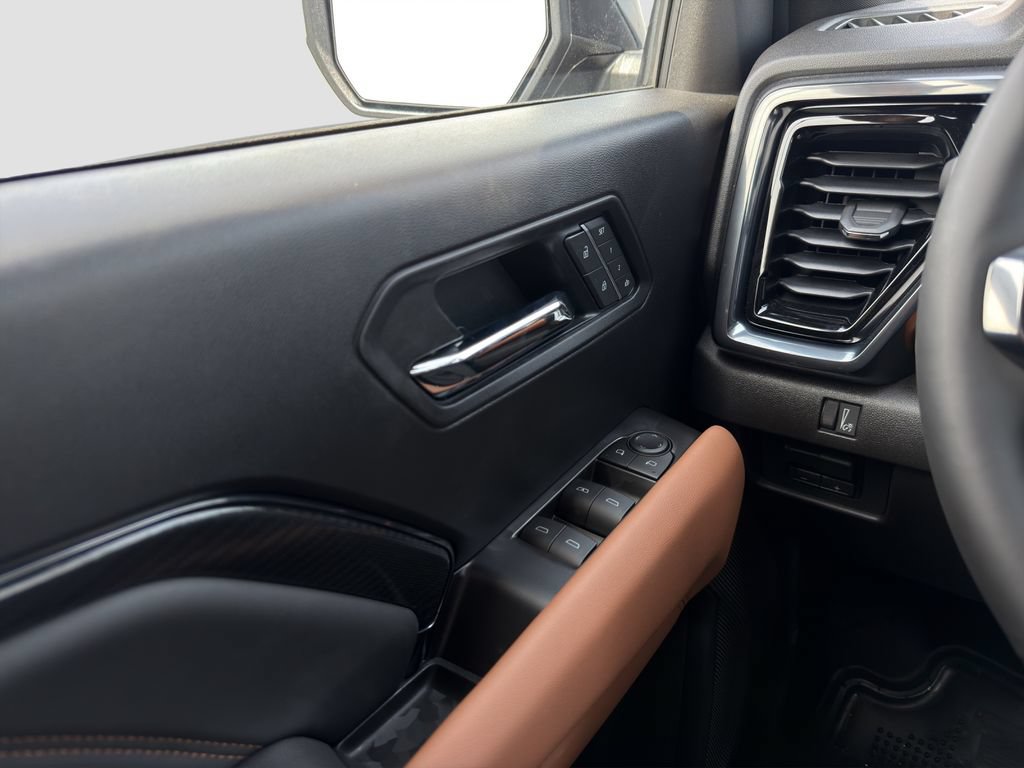 New 2026 GMC Canyon AT4 w/ Technology Plus Package AWD/4WD image 12