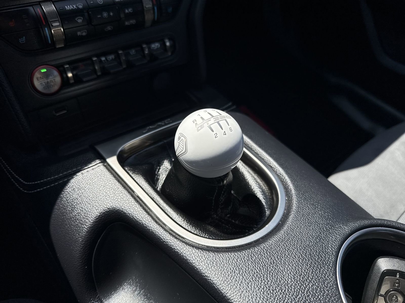 Used 2019 Ford Mustang Shelby GT350 w/ Technology Package image 21