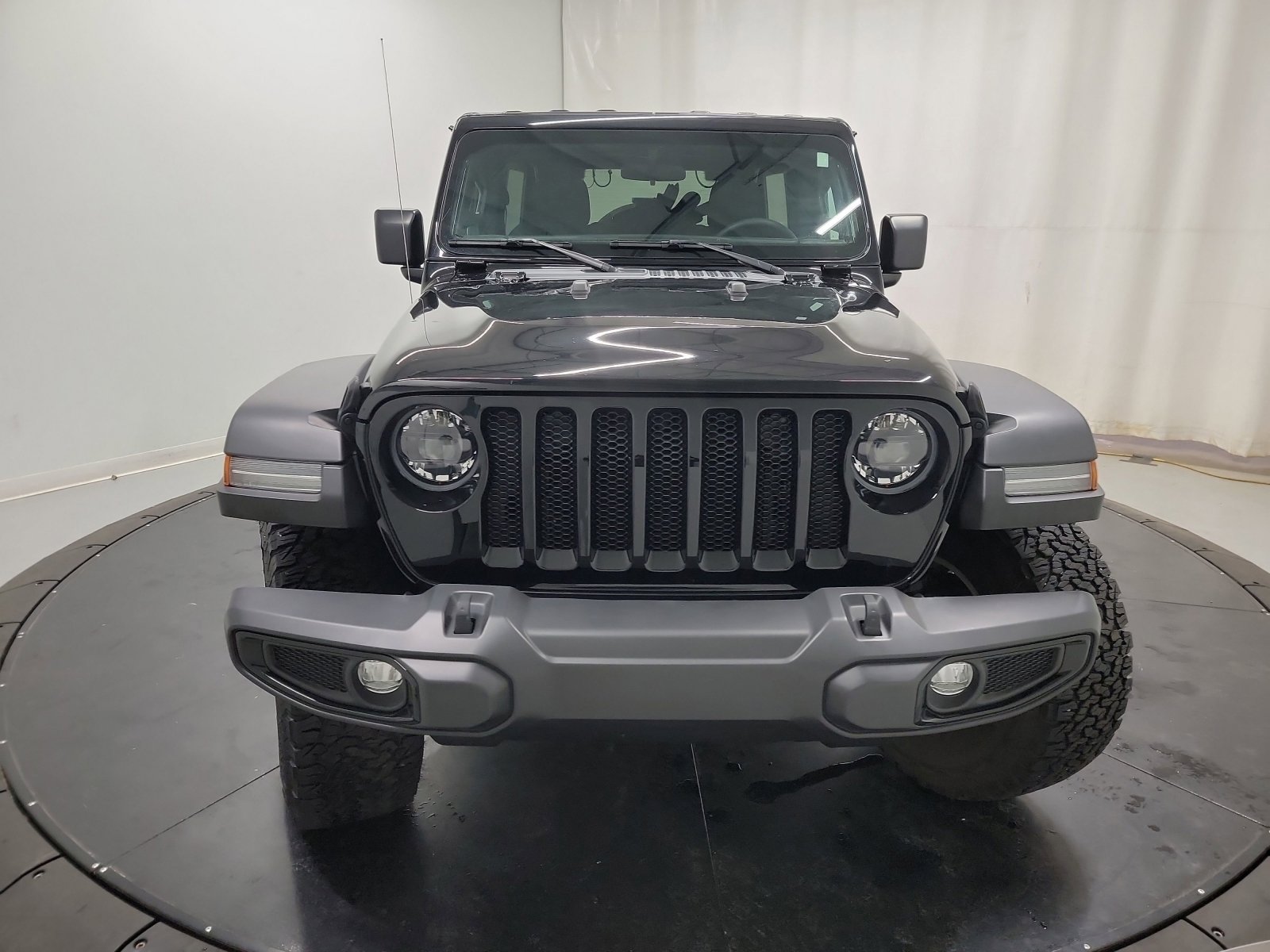 Used 2023 Jeep Wrangler Unlimited Sport image 2
