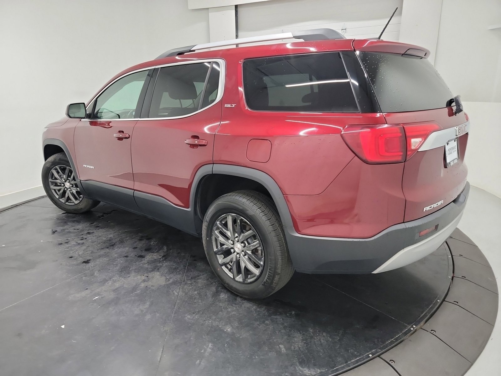 Used 2018 GMC Acadia SLT FWD image 6