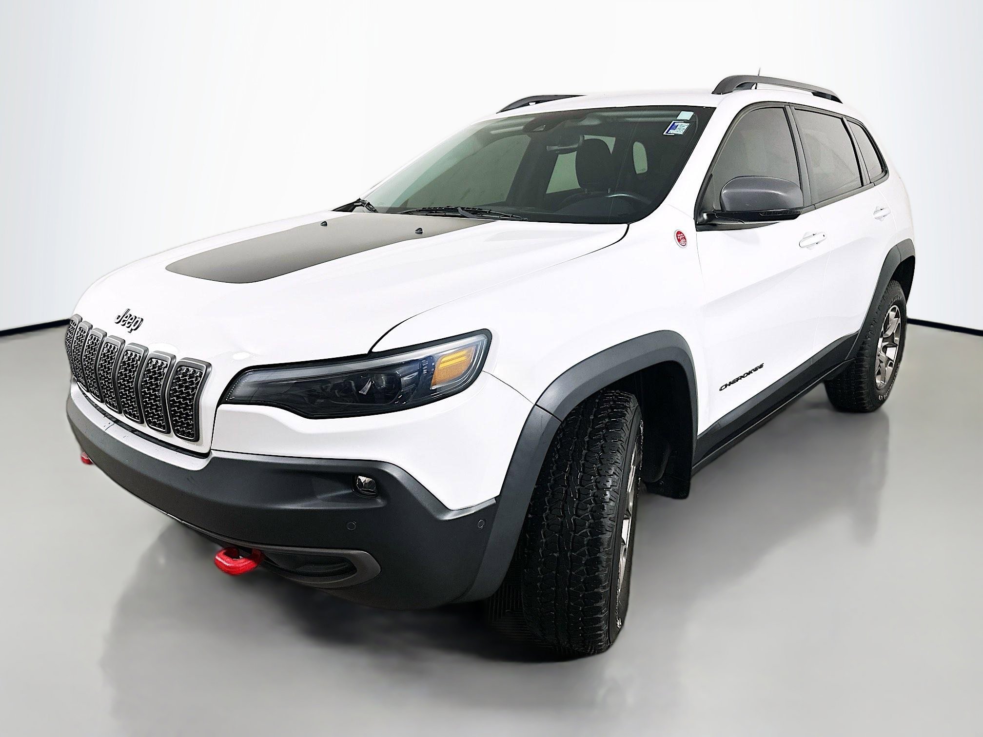 Used 2020 Jeep Cherokee Trailhawk w/ Technology Group AWD/4WD image 3