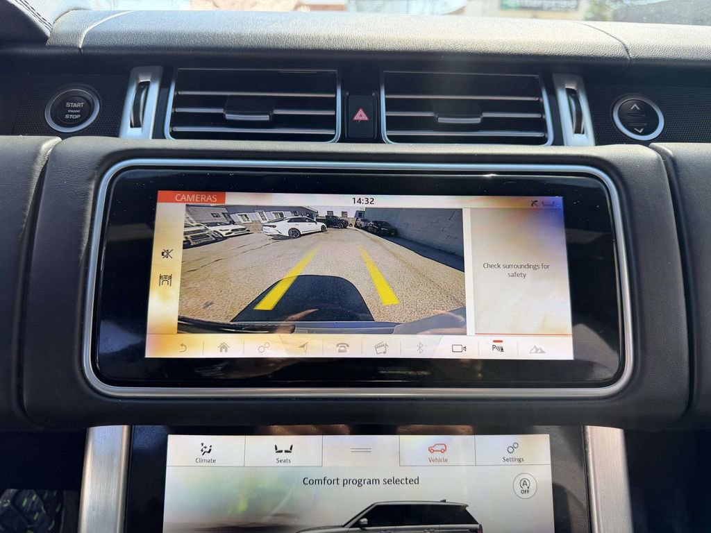 Used 2019 Land Rover Range Rover HSE image 28
