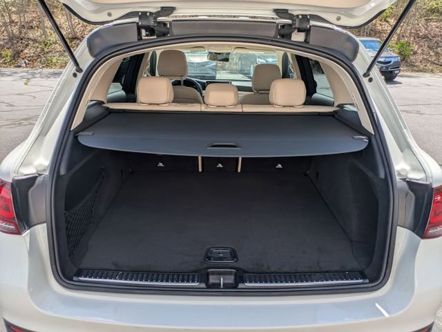 Used 2021 Mercedes-Benz GLC 300 image 31