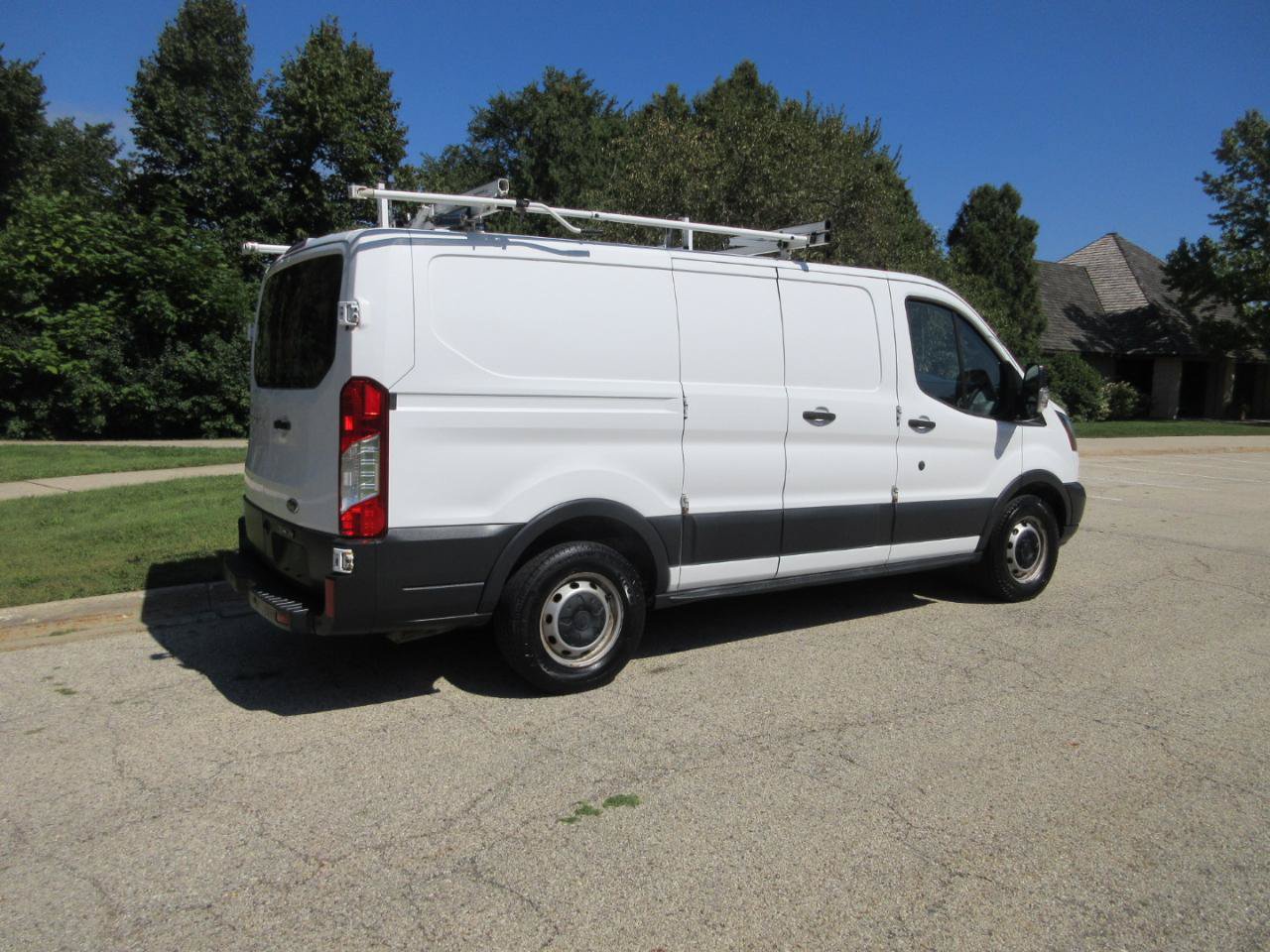 Used 2015 Ford Transit 150 130 Low Roof RWD image 8