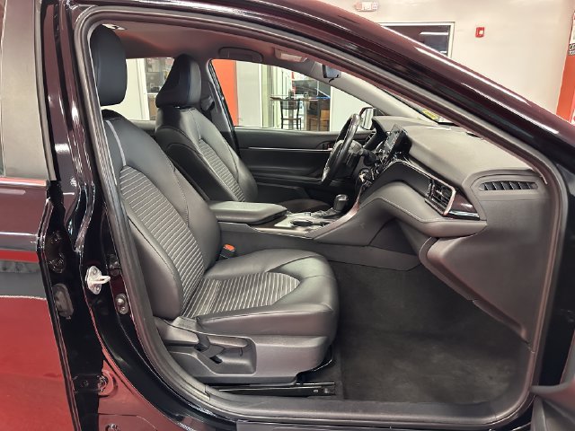Certified 2023 Toyota Camry SE FWD image 16