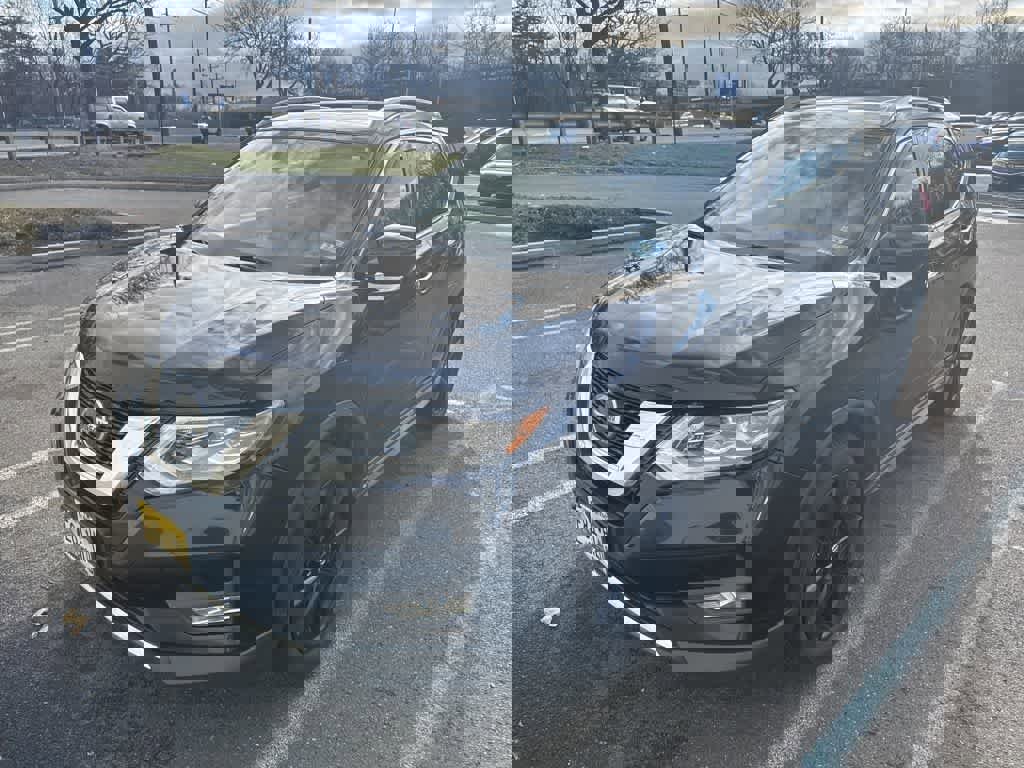 Used 2018 Nissan Rogue SL w/ Premium Package image 4