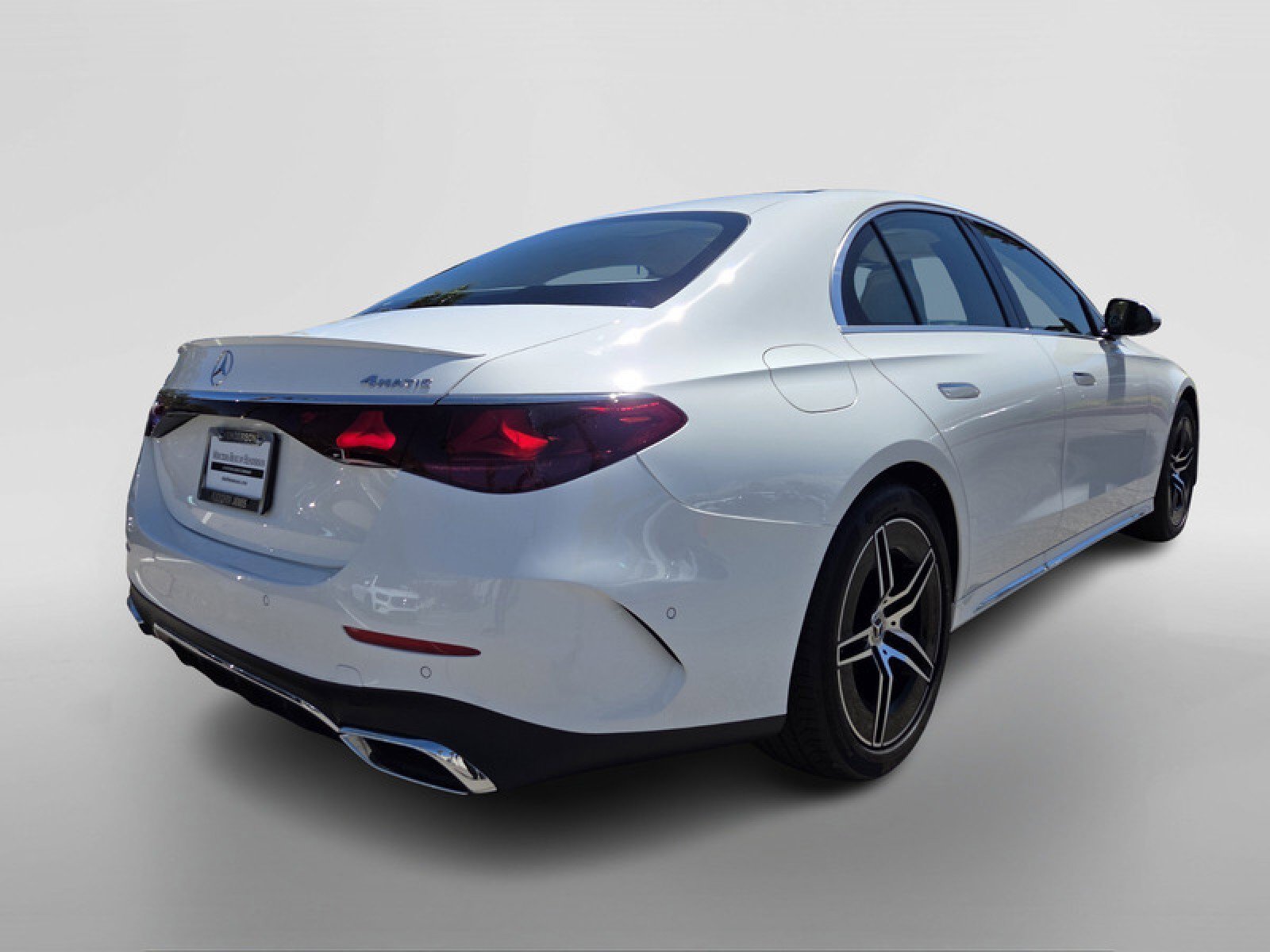 New 2026 Mercedes-Benz E 350 4MATIC Sedan image 5