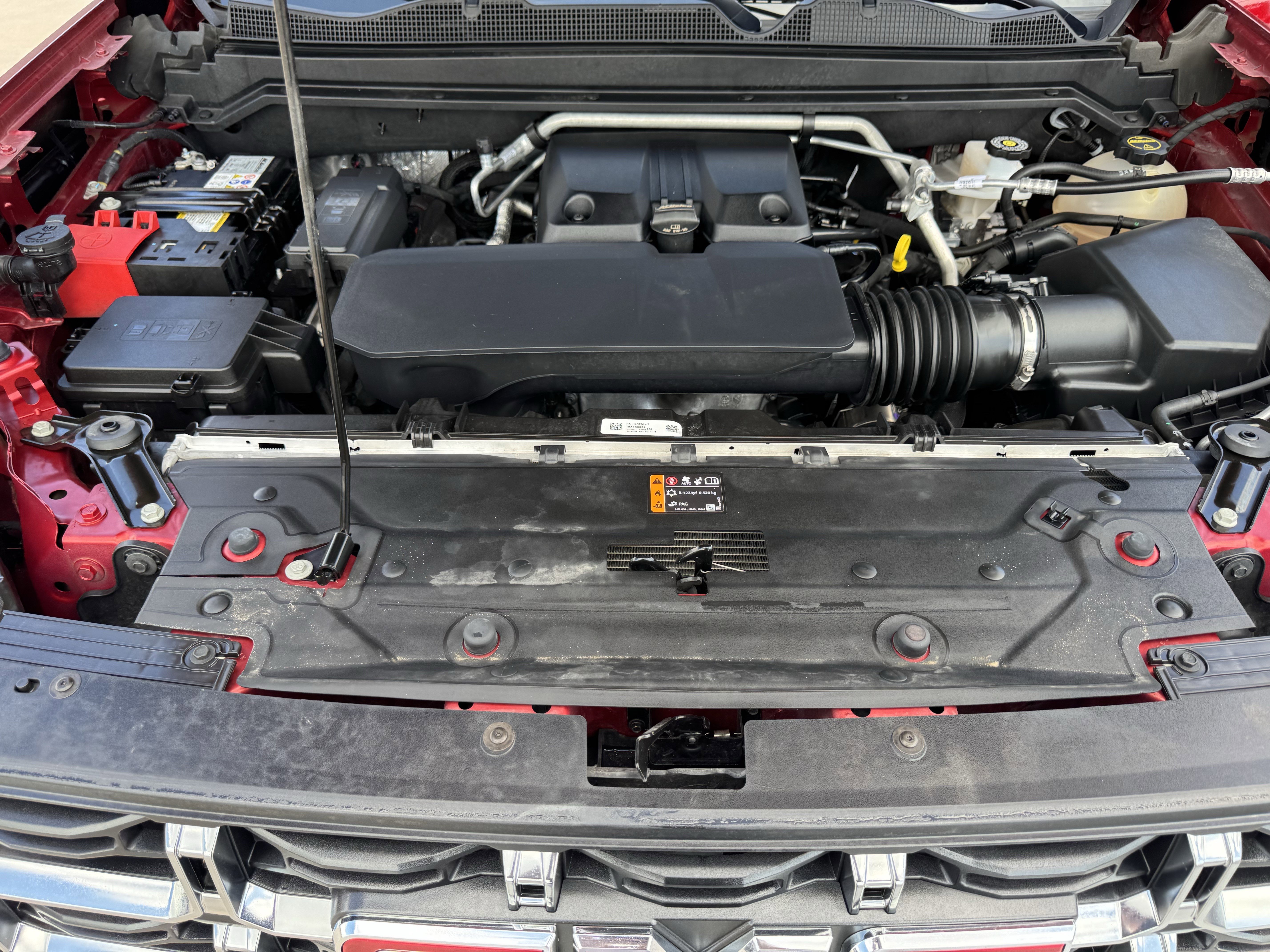 Used 2024 GMC Canyon AT4 w/ Technology Package image 31