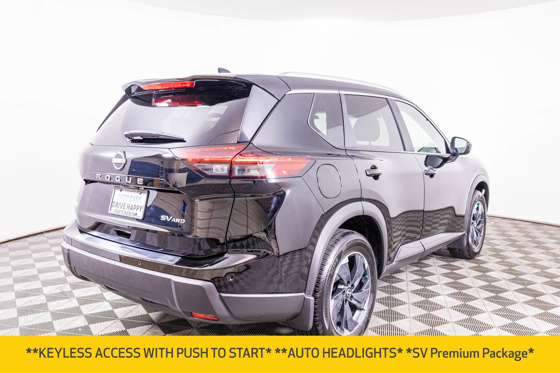 Used 2024 Nissan Rogue SV w/ SV Premium Package image 11