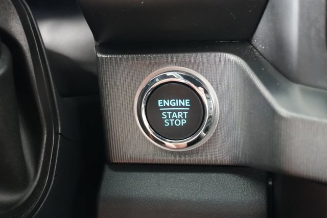 Used 2025 Ford F450 Platinum w/ FX4 Off-Road Package AWD/4WD image 17