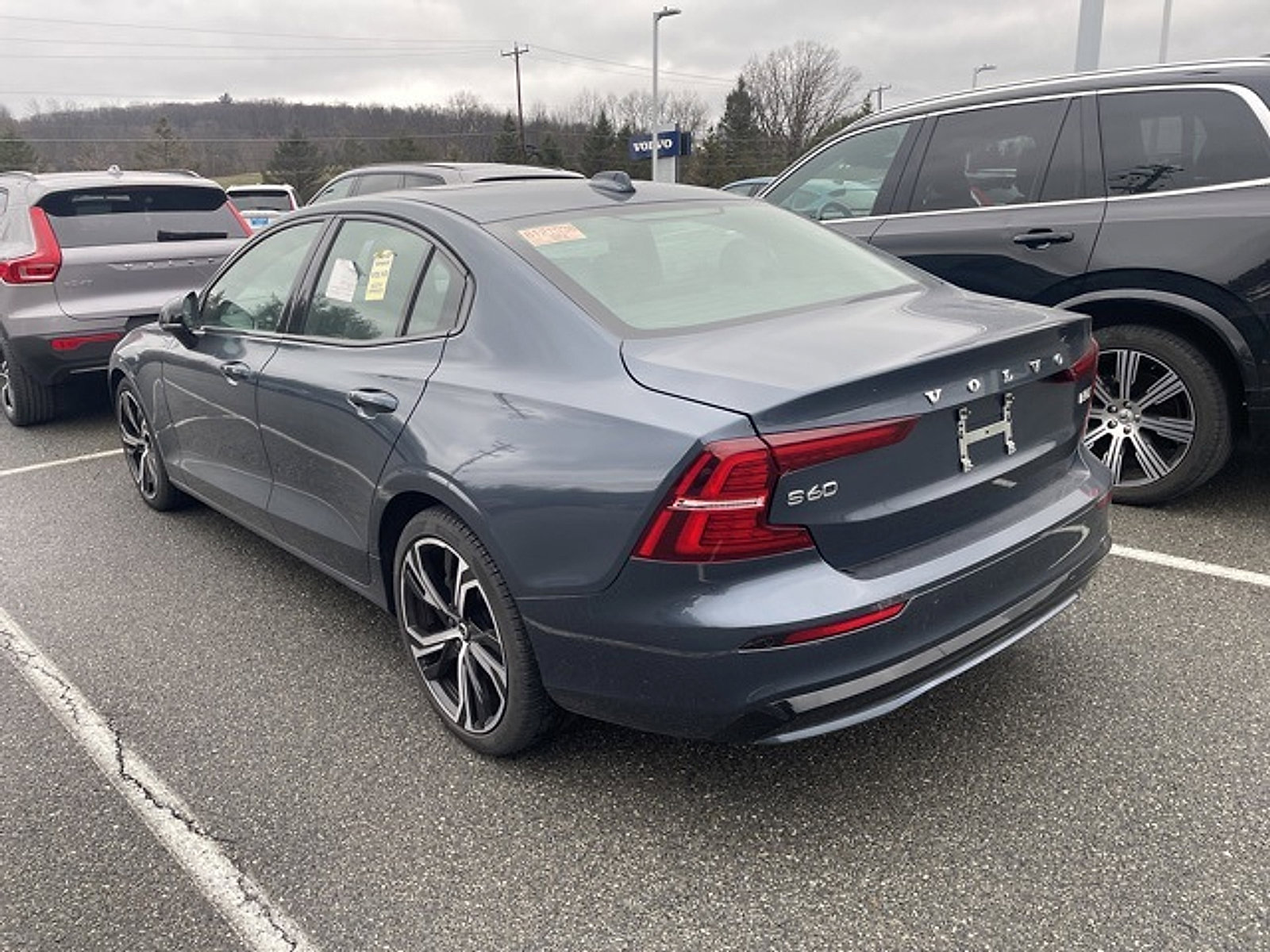 Used 2025 Volvo S60 B5 Core AWD/4WD image 7