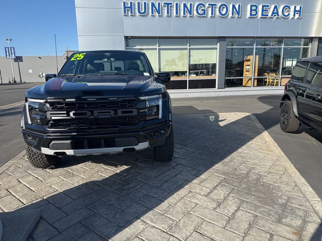 Used 2025 Ford F150 Raptor image 26