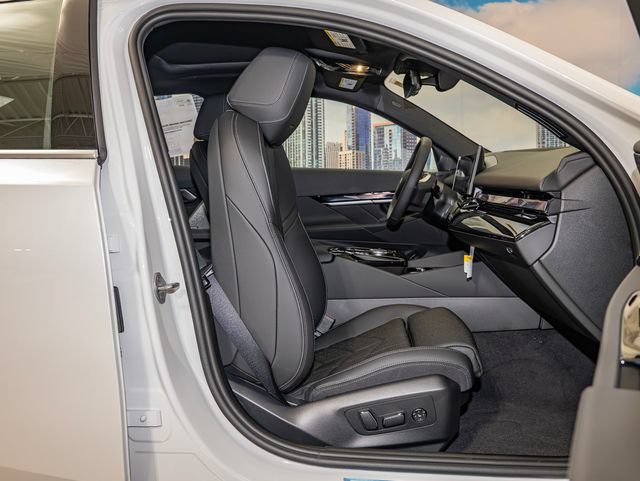 Used 2027 BMW i5 xDrive40 w/ Premium Package AWD/4WD image 21