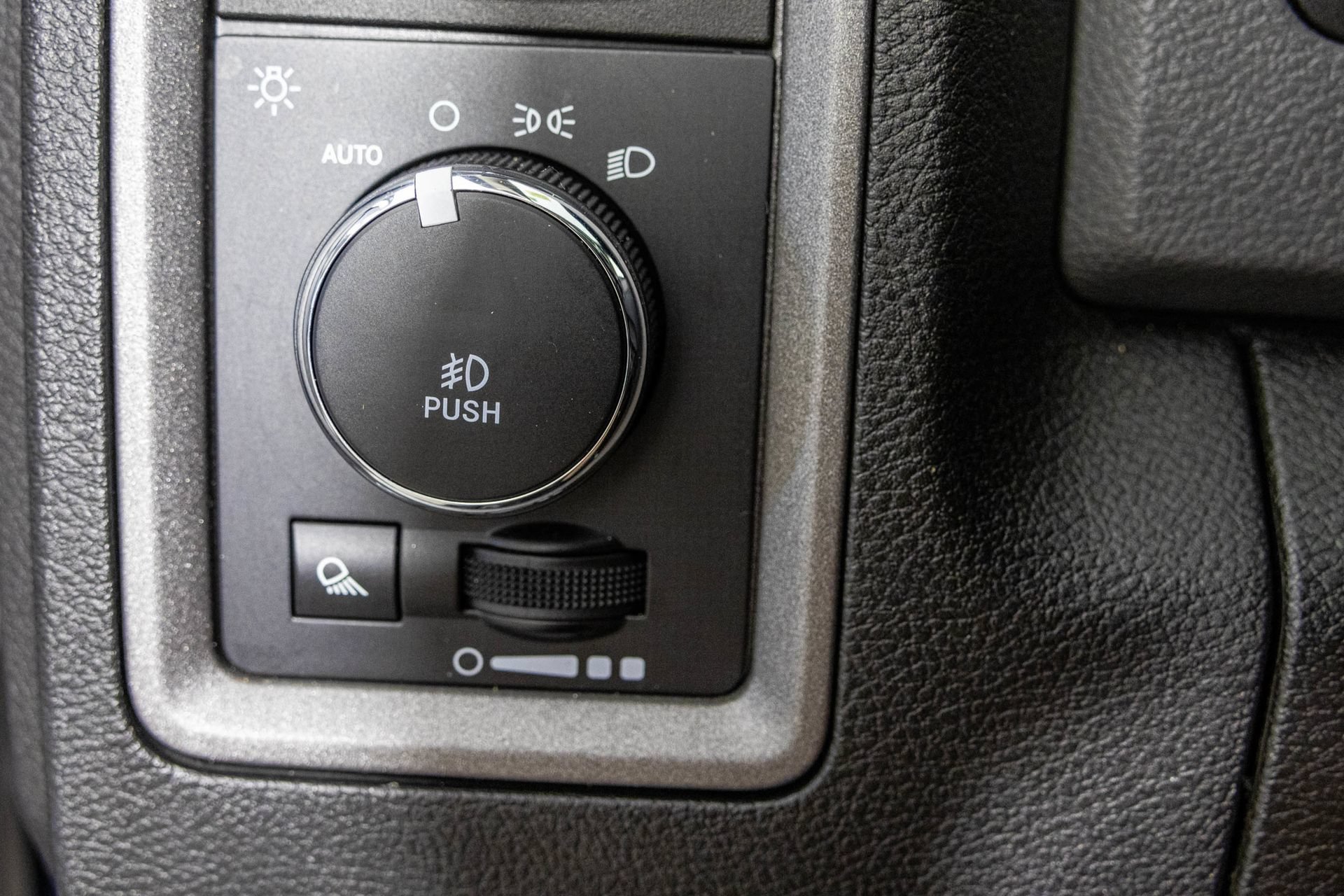Used 2019 RAM 1500 Tradesman w/ Tradesman SXT Package AWD/4WD image 33