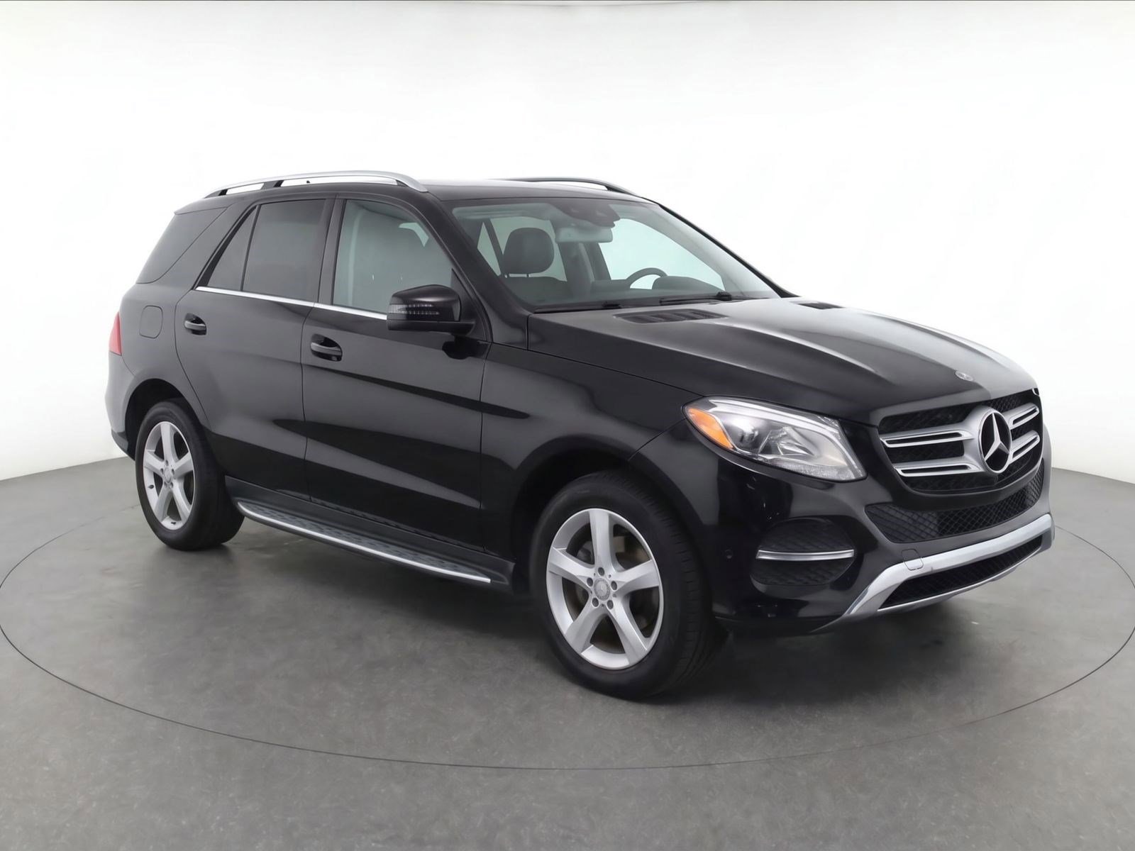 Used 2017 Mercedes-Benz GLE 350 image 3