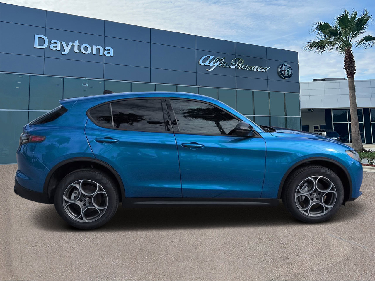 New 2026 Alfa Romeo Stelvio Sprint w/ Convenience Package AWD/4WD image 2
