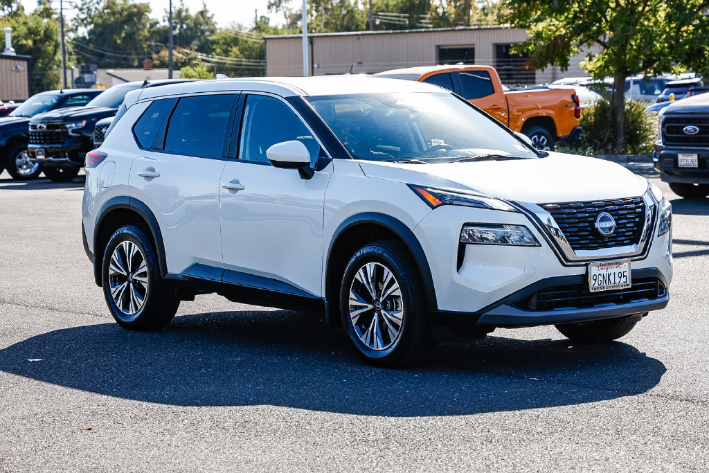 Used 2023 Nissan Rogue SV FWD image 5