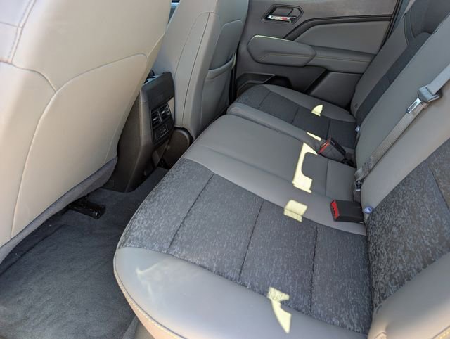 Used 2024 Chevrolet Colorado ZR2 w/ Technology Package image 21