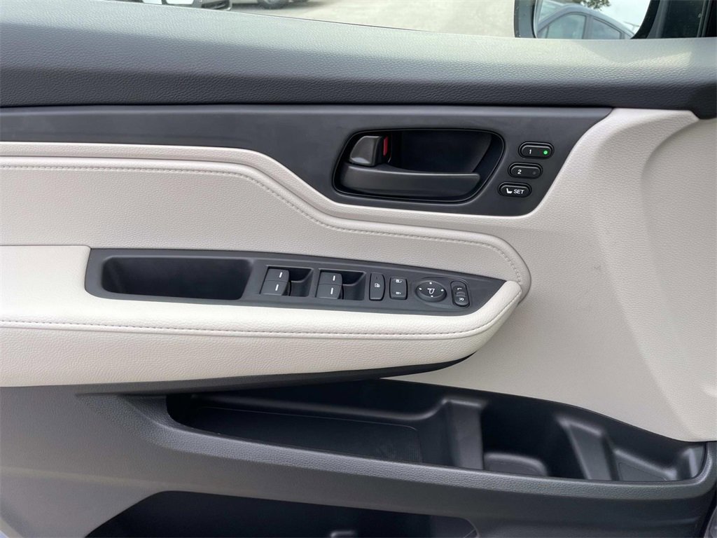 New 2026 Honda Odyssey EX-L image 16