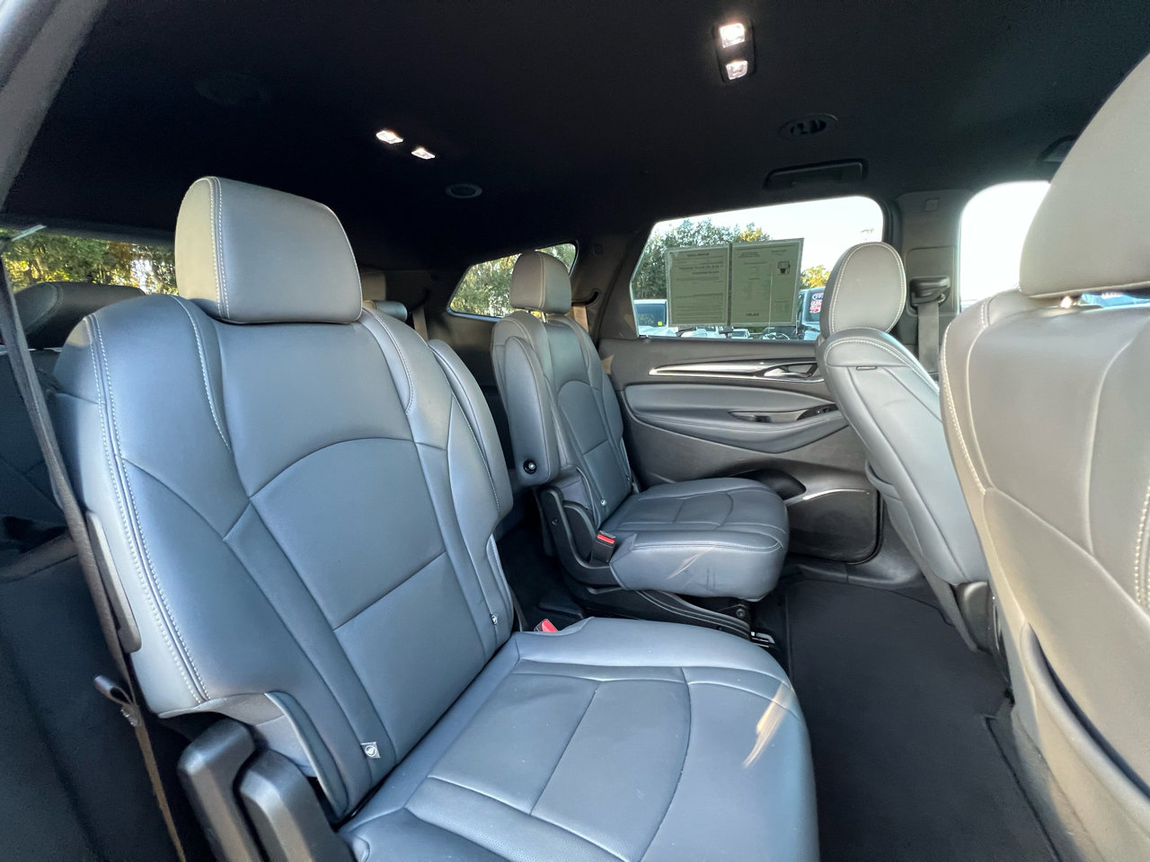 Used 2023 Buick Enclave Essence image 33