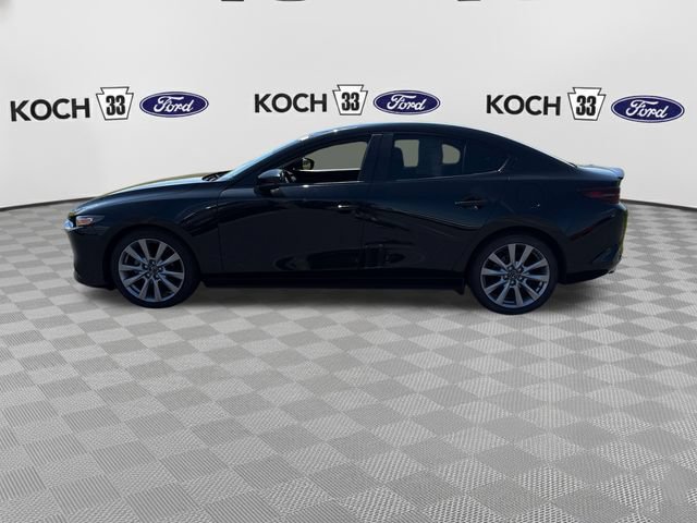 Used 2020 MAZDA MAZDA3 Sedan w/ Select Package FWD image 4